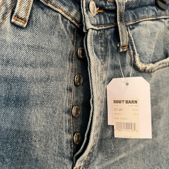 FREE PEOPLE NWT Straight Leg Distressed Denim Jeans - Size 26 - Picture 4 of 7